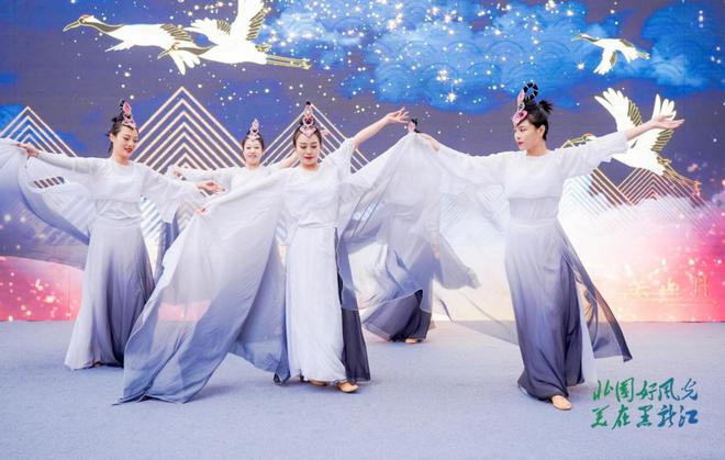 黑龙江省2024年夏季旅游推介会在长春举行(图5) 黑龙江省2024年夏季旅游推介会在长春举行(图5)