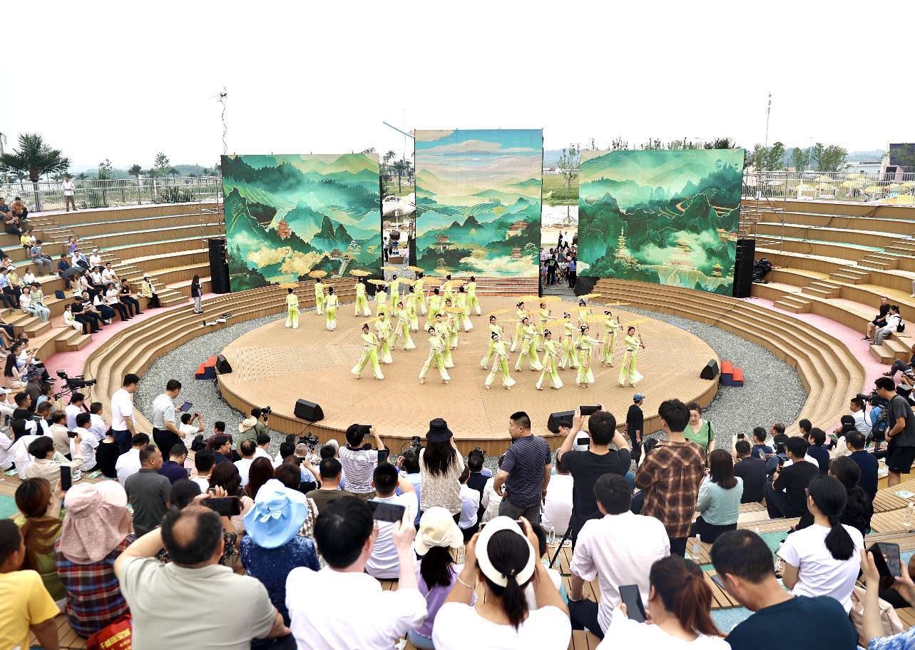推出门票减免等惠游措施 2024“中国旅游日”河南主会场信阳启动(图2)