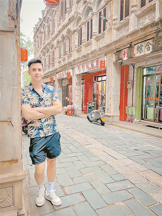 入境人数攀升文旅体验更丰富 外国游客爱上中国行(图2)