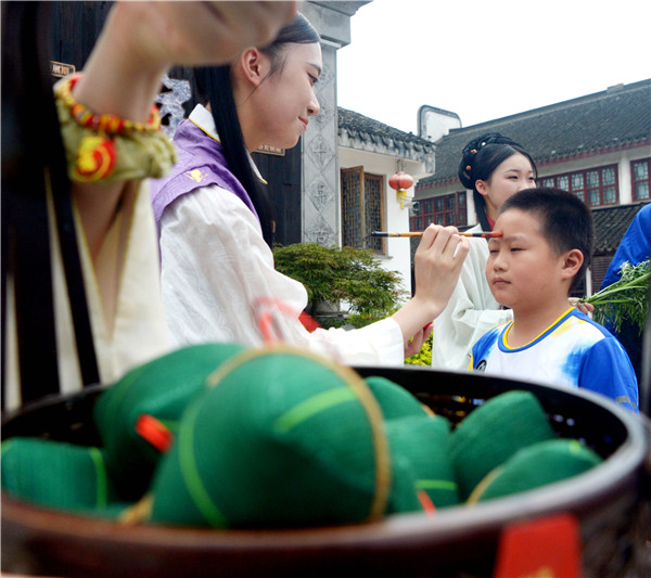 端午节看剧、听音乐、玩非遗 ……上海200项活动特别推荐!(图2) 端午节看剧、听音乐、玩非遗 ……上海200项活动特别推荐!(图2)