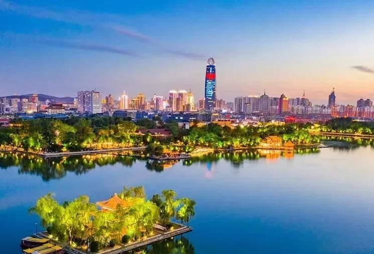 济南上榜暑期周边游TOP9 景区门票订单量同比增长130% 入境游订单量同比增长59%(图1) 济南上榜暑期周边游TOP9 景区门票订单量同比增长130% 入境游订单量同比增长59%(图1)