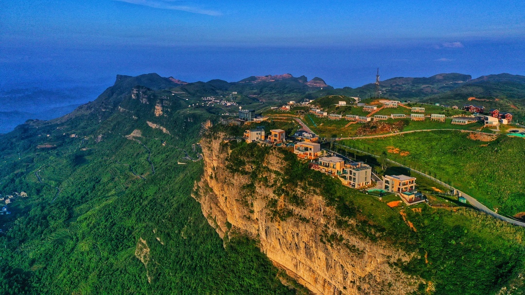 免费游四景区 长沙人去龙山旅游、投资有巨惠(图1) 免费游四景区 长沙人去龙山旅游、投资有巨惠(图1)