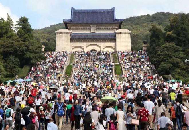 人人人人人!2024年十一假期热门景区排名:第一名并不意外(图2) 人人人人人!2024年十一假期热门景区排名:第一名并不意外(图2)