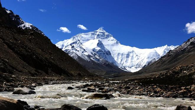 西藏旅游景点有哪些好玩的地方?西藏旅游必去十大景点推荐(图3) 西藏旅游景点有哪些好玩的地方?西藏旅游必去十大景点推荐(图3)