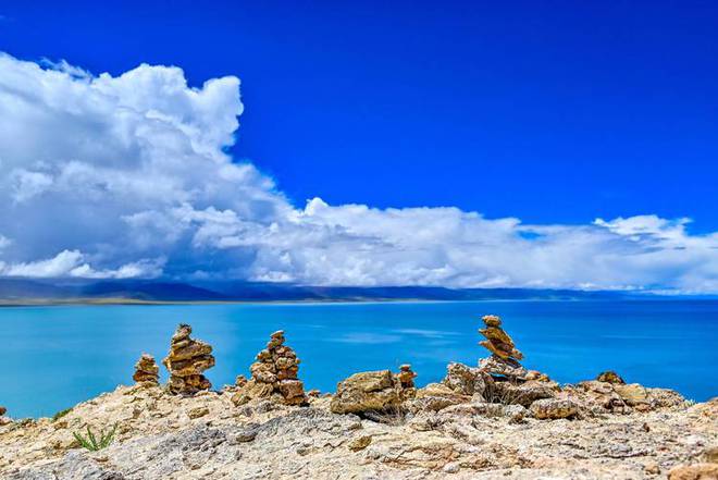 西藏旅游景点有哪些好玩的地方?西藏旅游必去十大景点推荐(图4) 西藏旅游景点有哪些好玩的地方?西藏旅游必去十大景点推荐(图4)